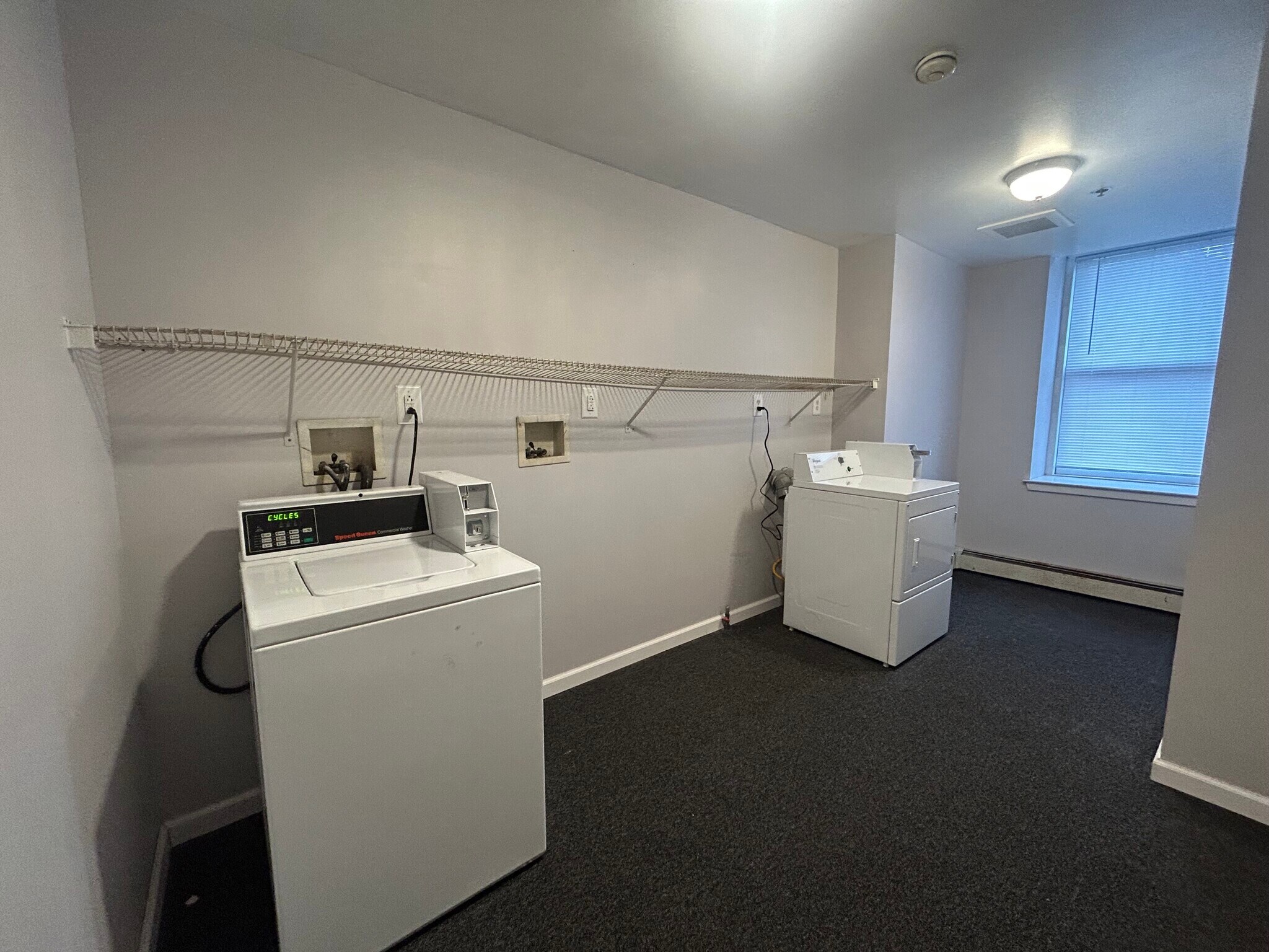 Building Photo - 836 N Preston St