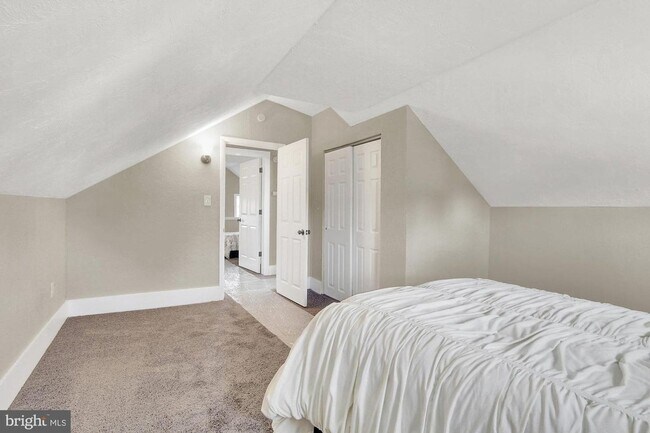 Building Photo - Charming 2 Bedroom, 1 Bath Single Family Home in Northeastern School District!!