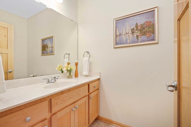 Building Photo - 10855 Falling Water Ln