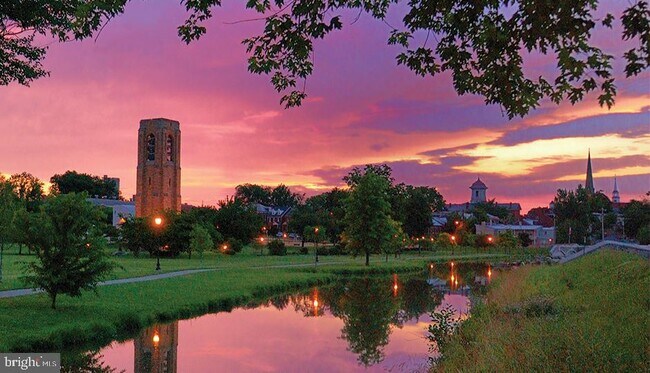 Building Photo - 22 Maxwell Square