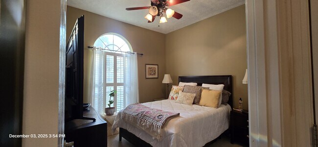 Building Photo - 4630 Delwood View Blvd