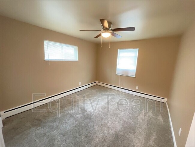 Building Photo - 2532 Flanigan Ct