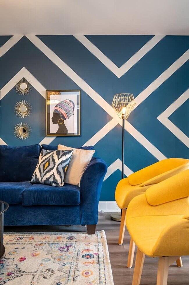 Building Photo - 215 Piedmont Ave NE