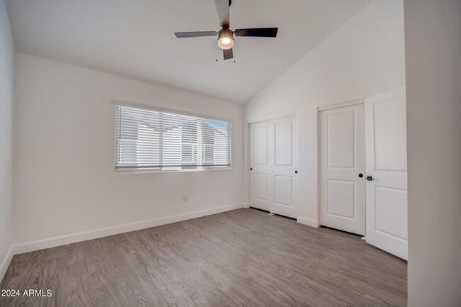 Building Photo - 3725 E Earll Dr