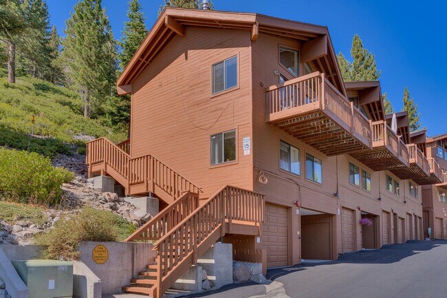 Building Photo - Lakeview condo in Incline Village