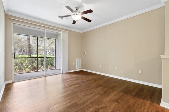 Living Room - Lantower Cypress Creek