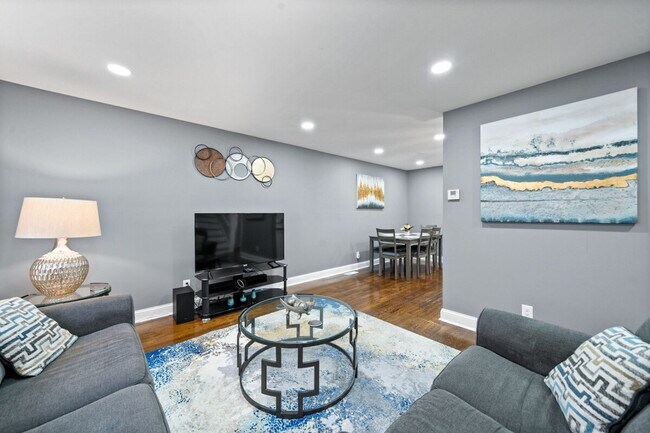Building Photo - 3755 W 75th Ct