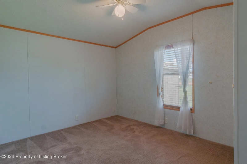 Building Photo - 209 2nd St SW