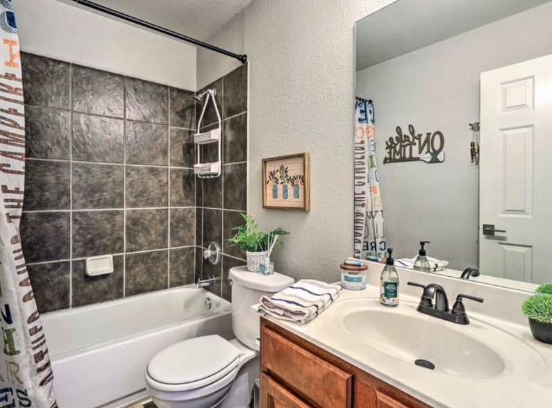 Building Photo - 20986 Waterside Dr