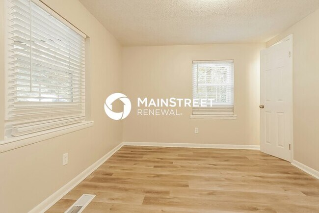 Building Photo - 3 Bedroom Pet-Friendly Home in BESSEMER, A...