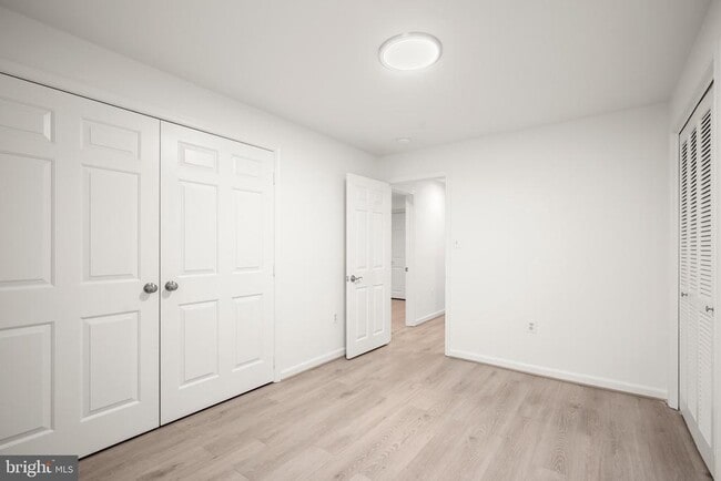 Building Photo - 7109 Radnor Rd
