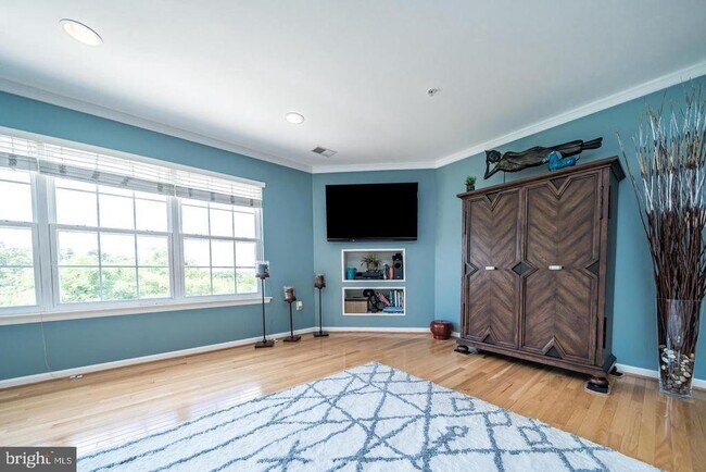 Building Photo - 1401 Windjammer Ct