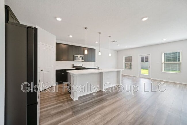 Building Photo - 6831 Titan Pk