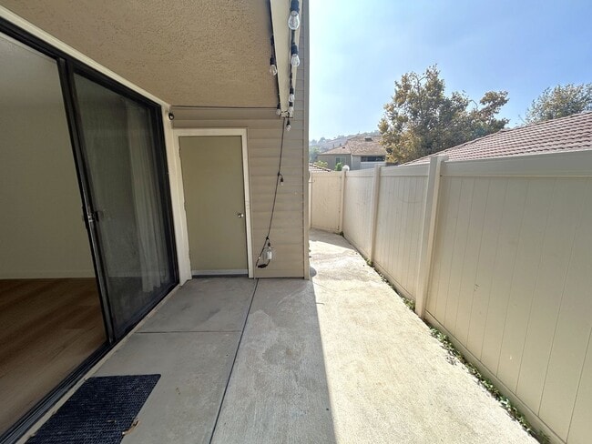 Building Photo - 85 COUNTRY MILE RD POMONA 91766 (2 BED / 2...