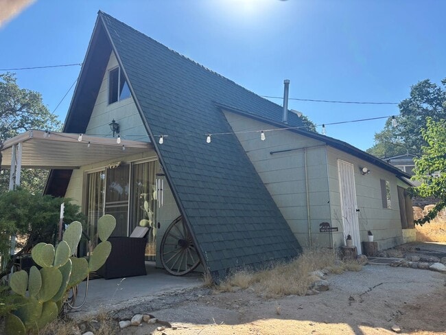 Building Photo - Coming Soon: Fully Furnished A-Frame Cabin with Loft and Mountain Views in Wofford Heights