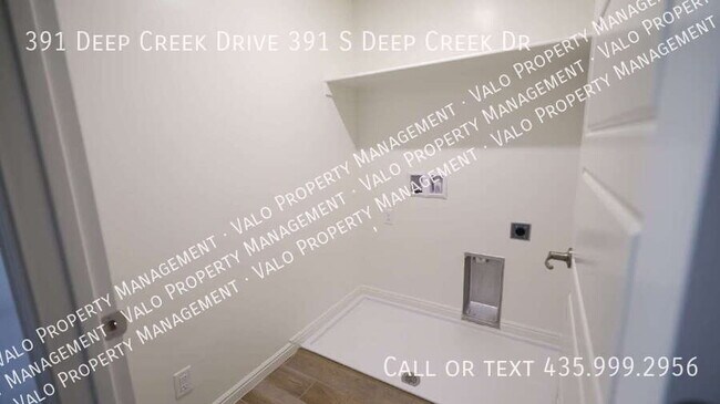 Building Photo - 391 Deep Crk Dr