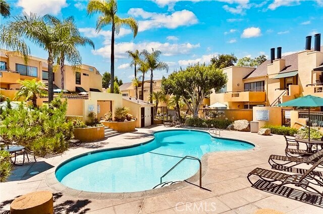 Building Photo - 25712 Le Parc