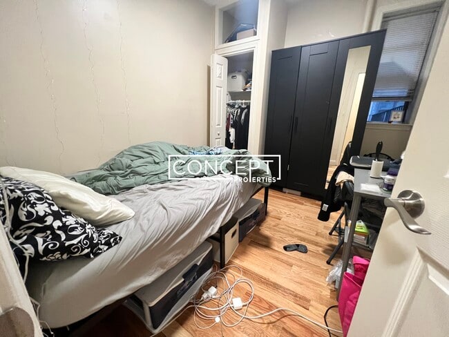 Building Photo - 19 Peterborough St