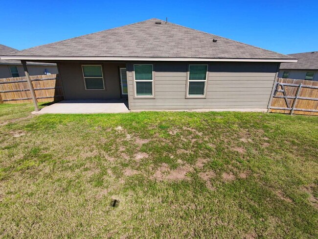 Building Photo - "Charming 4-Bed Home in Copperas Cove with...