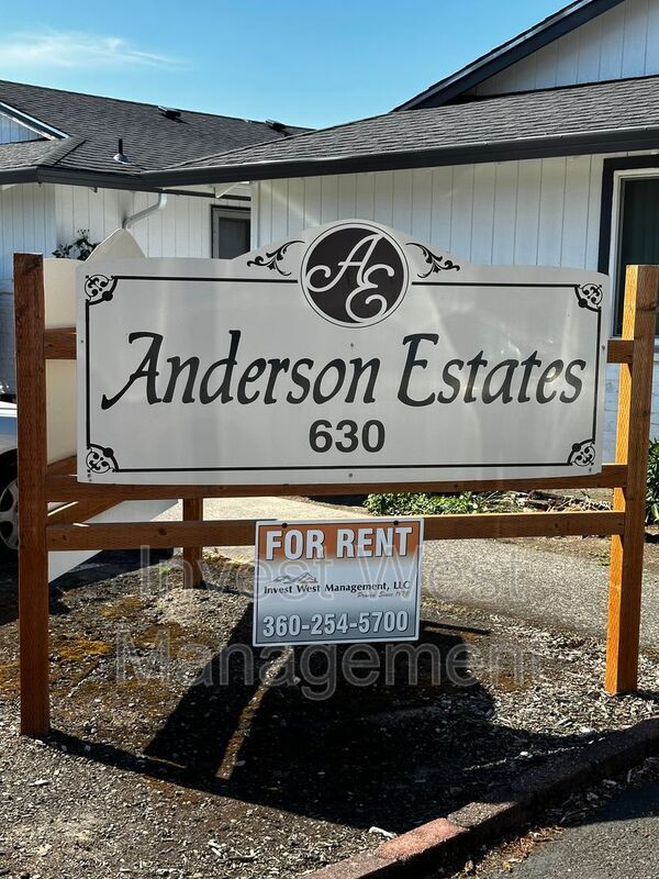 Primary Photo - 550 NE Anderson St