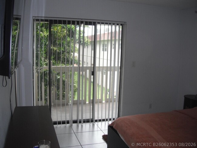 Building Photo - 4169 SW 67th Ave