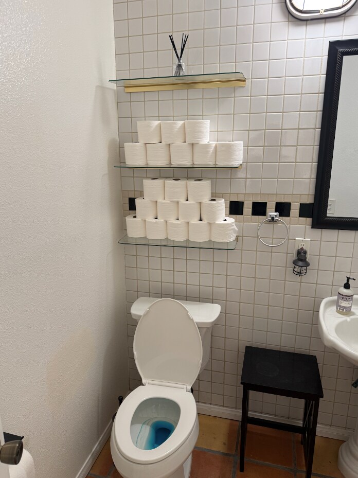 Building Photo - 5408 Morella Ave