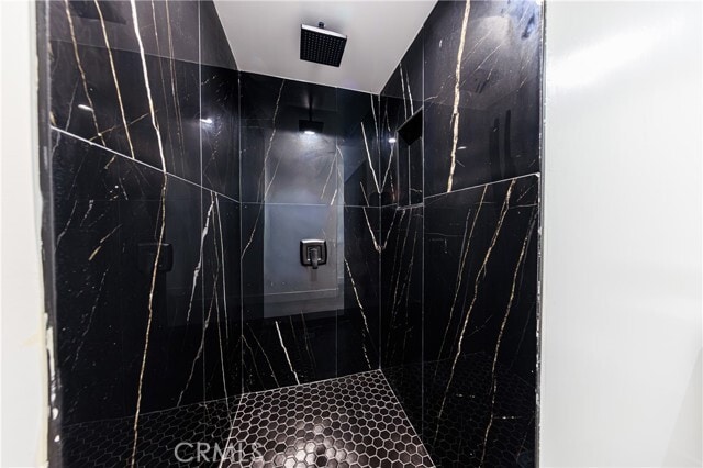 Building Photo - 2426 S West View St