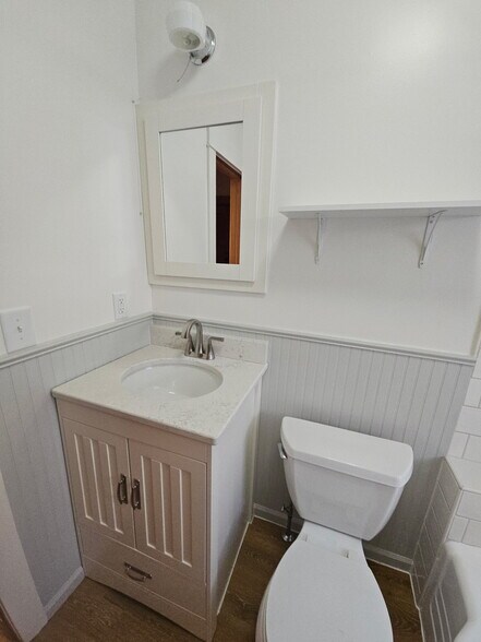 Bathroom - 2549 Upham St