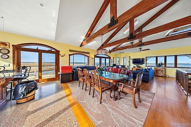 Building Photo - 7 Widgeon Way