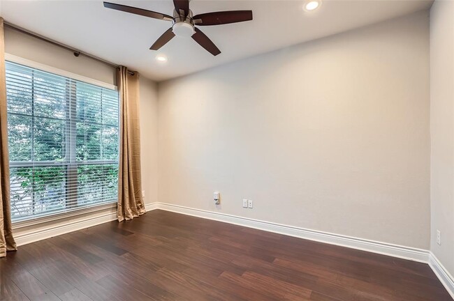 Building Photo - 116 Painted Lady Cove