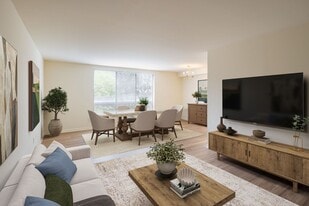 Interior Photo - 170 Lakeside