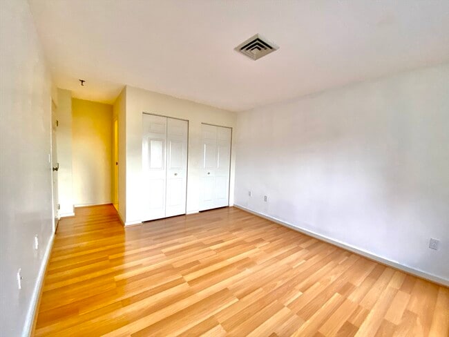 Building Photo - 90 Quincy Shore Dr