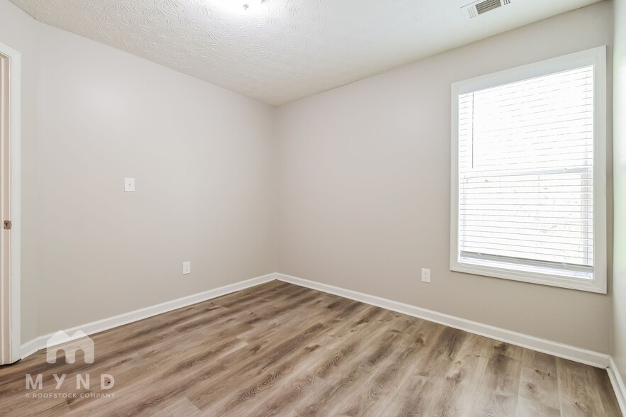 Building Photo - 2076 Patterson Park Pl