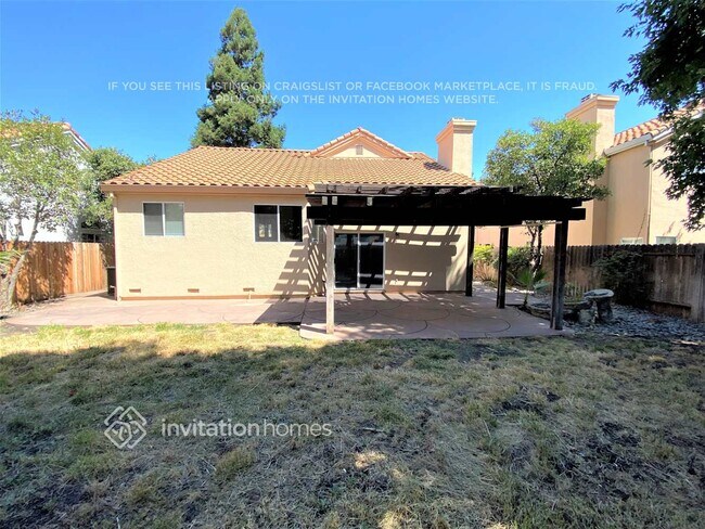 Building Photo - 148 Suncrest Way