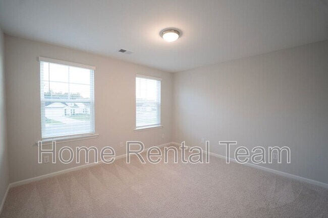 Building Photo - 46 Blues Dr