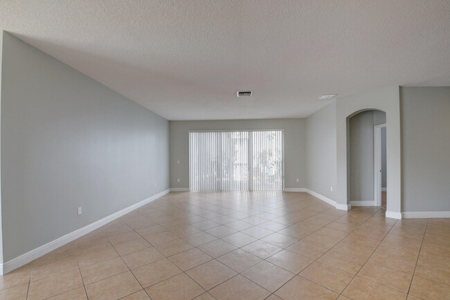 Building Photo - 9864 Woolworth Ct