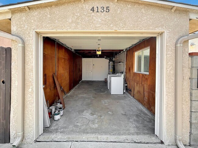 Building Photo - Beautiful 4BD/3BA House in Clairemont W/ A...