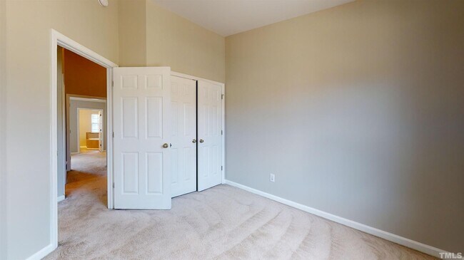 Building Photo - 113 Darley Dale Loop - Bev Roberts Rentals...