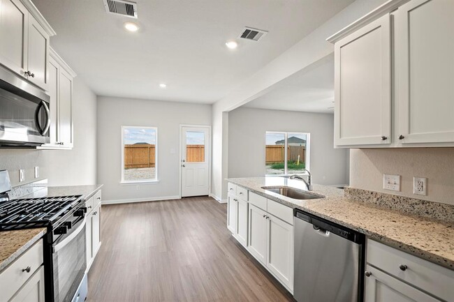 Building Photo - 429 Polly Grv Dr