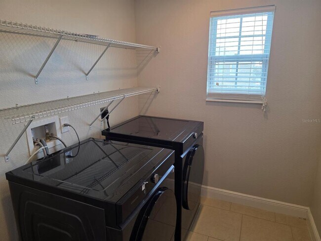 Building Photo - 172 Williamson Dr