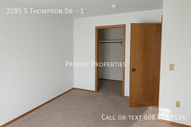 Building Photo - 2285 S Thompson Dr