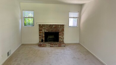 Building Photo - 3608 Bickerstaff Rd