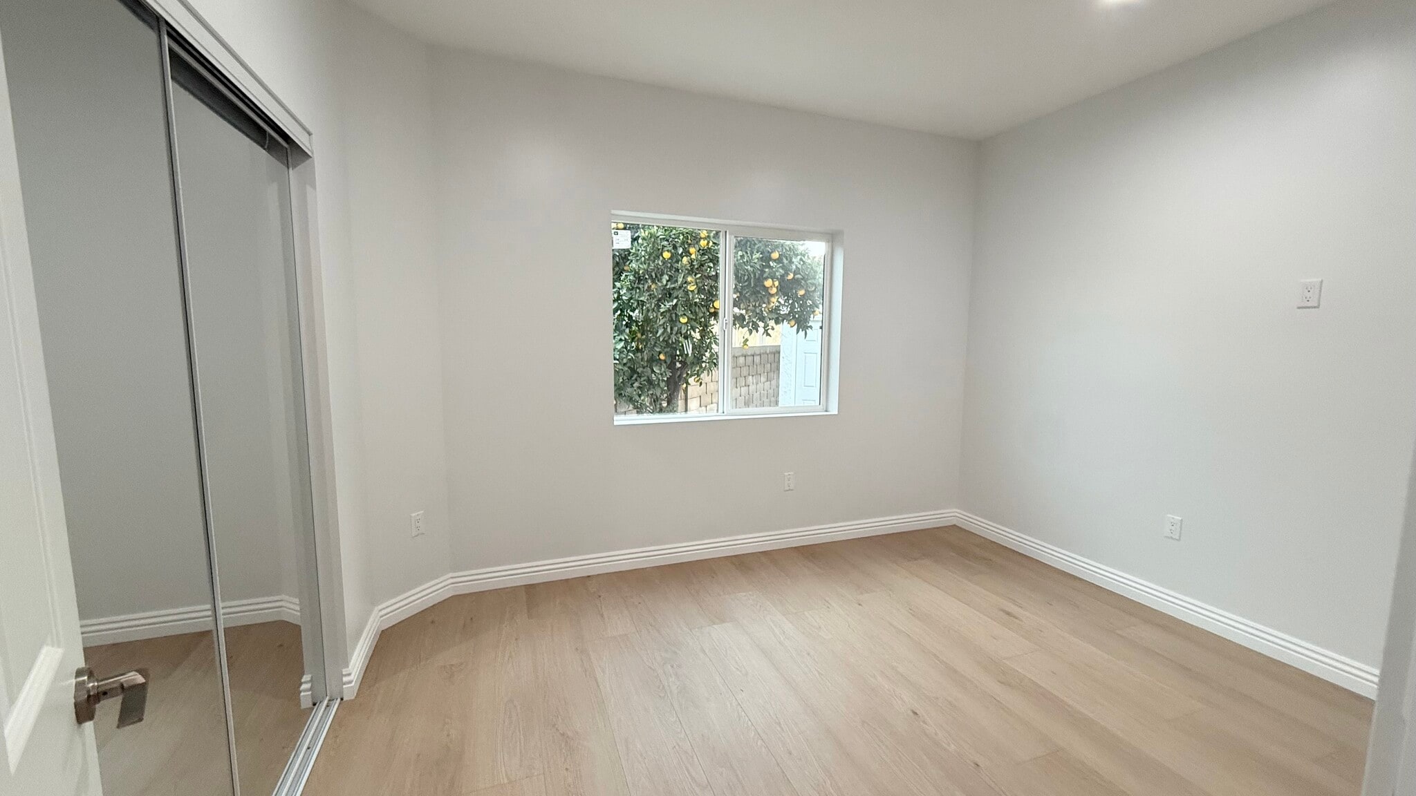 Building Photo - 9455 Luders Ave