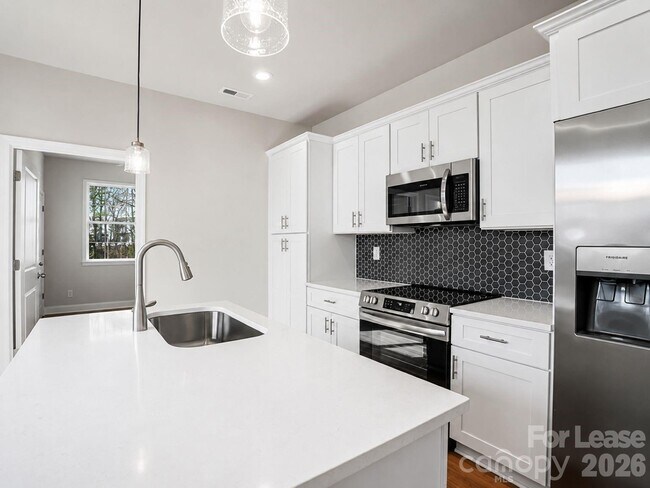 Building Photo - 339 Gray Dr