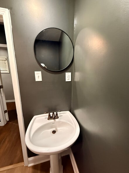 Building Photo - 2766 Union Ave