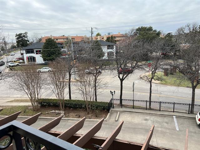 Building Photo - 3102 Kings Rd