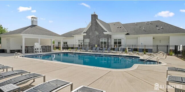 Building Photo - 1901 Swales Ct