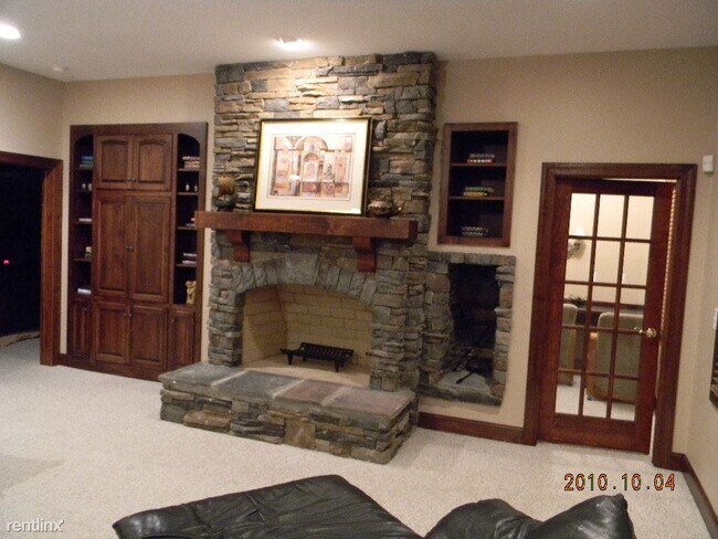 Building Photo - 103 Trout Lily Ln