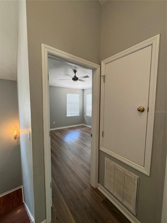 Building Photo - 18006 Birdwater Dr