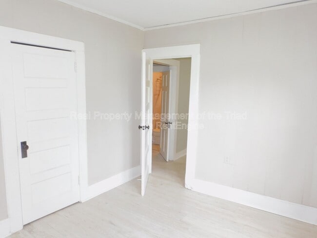 Building Photo - 1217 Pearson Pl